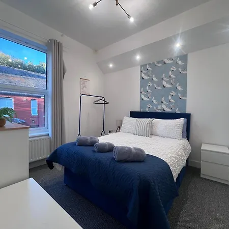 Luxe 3 Bed In *