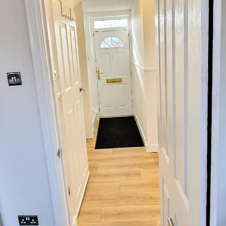 Luxury 3br, Fully Refurb, Etihad, Co-op Live Сasa de vacaciones Mánchester