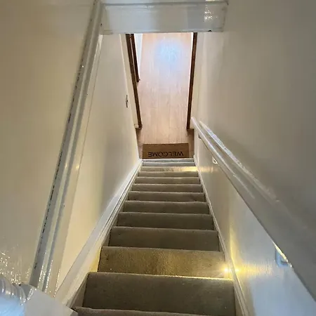 Stylish 2 Bed In Centre Fast Wi-fi Holiday home Manchester