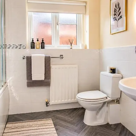 Stylish 4br For Groups & Event Uk *