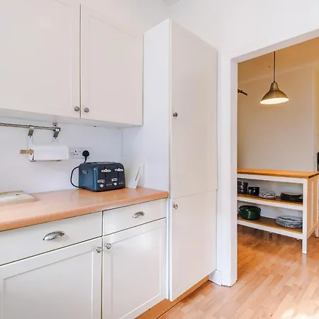 Gorgeous 3bdr Townhouse Perfect For Families Holiday home