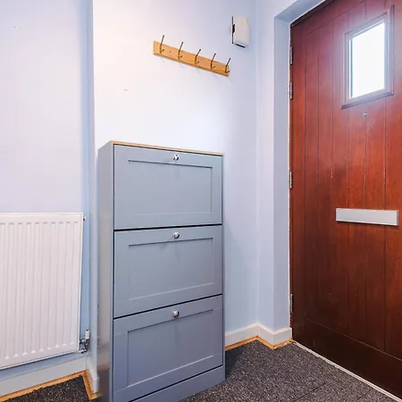 3 Bed 2 Bath House Near Centre, Universities & Mri By Kammili *