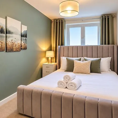 Сasa de vacaciones Luxury 3br, Fully Refurb, Etihad, Co-op Live *