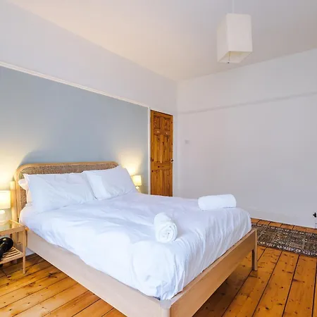 Gorgeous 3bdr Townhouse Perfect For Families Holiday home *