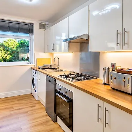 Сasa de vacaciones Luxury 3br, Fully Refurb, Etihad, Co-op Live Mánchester