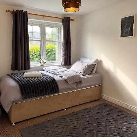 Spacious 6br Free Parking *