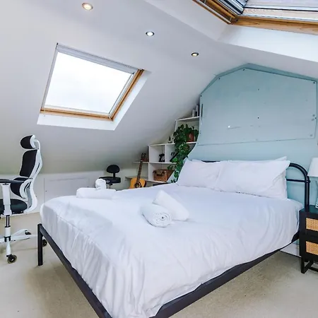 Gorgeous 3bdr Townhouse Perfect For Families Holiday home Manchester