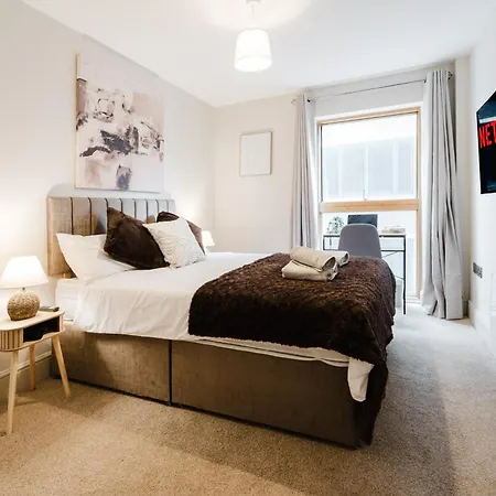 Stylish 1br Piccadilly - Terrace View - Sleeps 4 Apartamento Mánchester