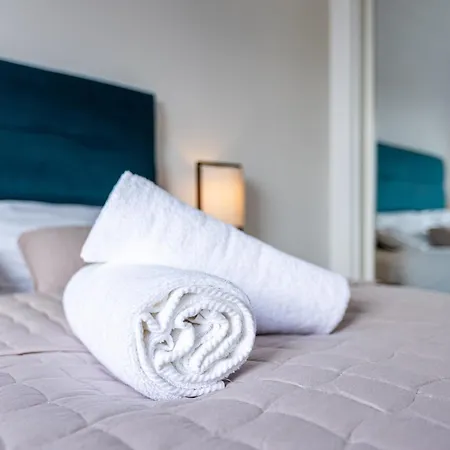 Modern 1-bed Sleeps 4 Free Parking * Mánchester