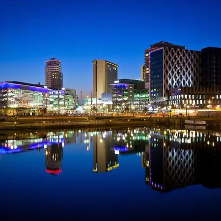 Salford Riverside Luxe Ensuite *