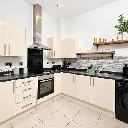 Premium 2br • Free Parking • Access