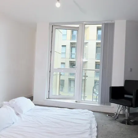 Apartamento Lovely One Bedroom Apartment, Balcony & Sleep Four *