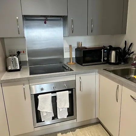 Apartamento Vibrant Flat In Salford Quays Near Old Trafford Mánchester