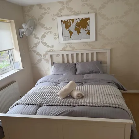 Apartamento North 2-bed Sleeps 4 With Parking