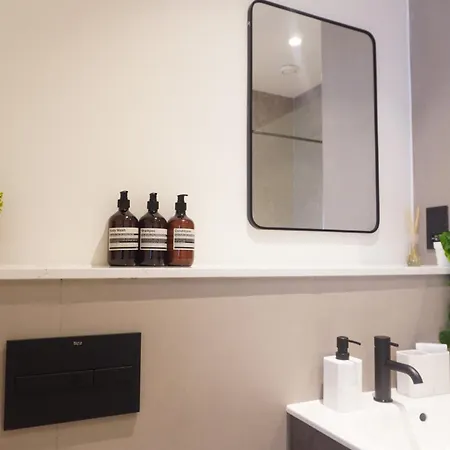 One Bedroom In Centre - Shudehill And Gym Access