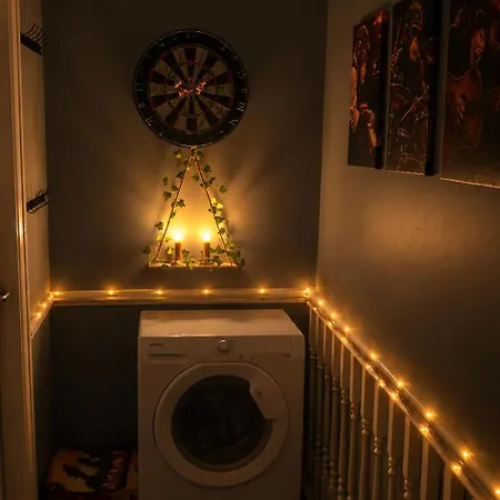 Biffo's - 2 Bed Private *