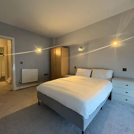 2 Bedroom Apartamento Mánchester