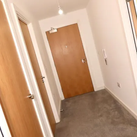 Apartamento Lovely One Bedroom Apartment, Balcony & Sleep Four Mánchester