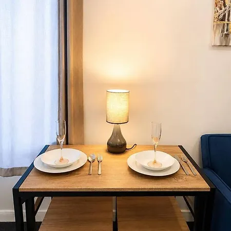 Luxury 1br • Free Parking • Access *