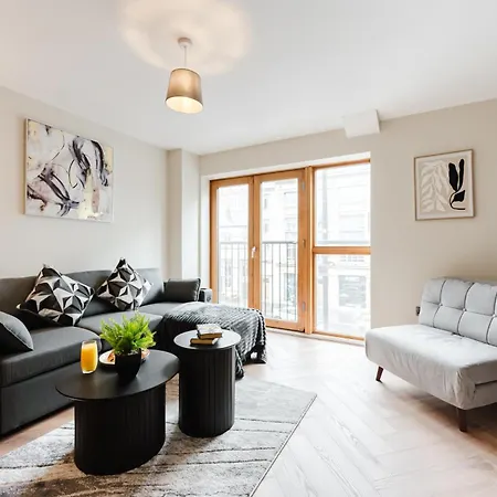 Modern 1br Piccadilly - Terrace Views - Sleeps 4 Apartamento *
