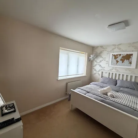 Apartamento North 2-bed Sleeps 4 With Parking *