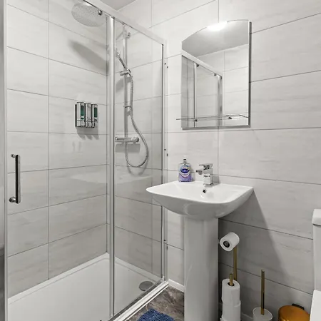 Apartamento Modern 2-bed Flat With Free Parking - Near Uni & Hospital *