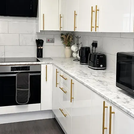 Apartamento Spacious 4 Bedroom House Close To Centre