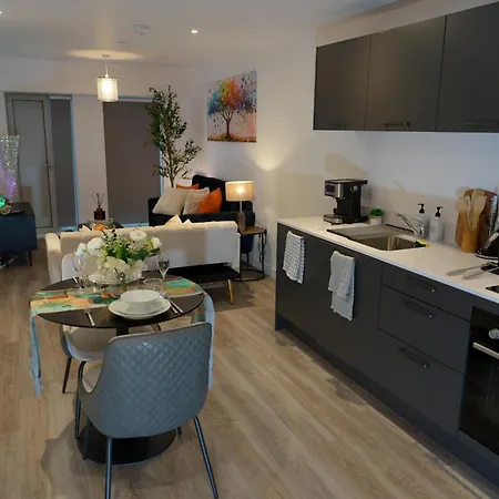 Modern In Eccles, United Kingdom Apartamento *