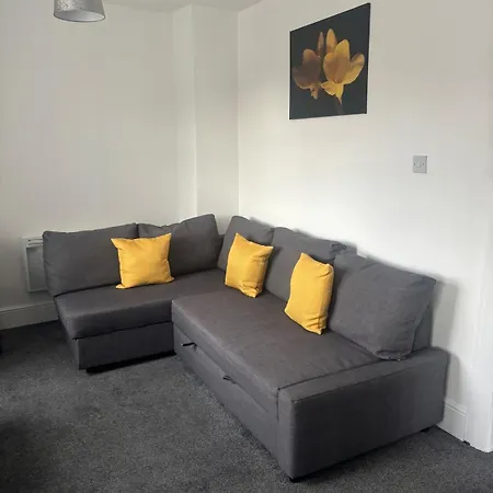 Upper Flat In Clayton Walking Distance To Etihad Co-op Live Apartamento *