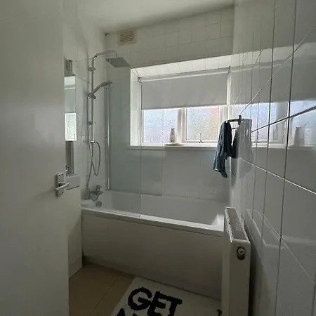 Apartment Gorgeous In Old Trafford - Free Parking