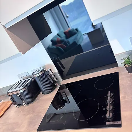 Stylish 2-bedroom In Salford Apartamento