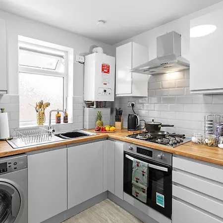 Apartamento Modern 2-bed Flat With Free Parking - Near Uni & Hospital