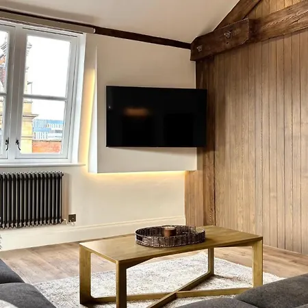 Designer 3-bed Loft Penthouse, Northern Quarter