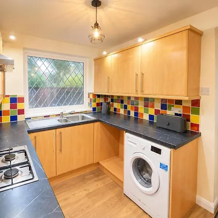 Apartamento Modern 3-bed With Parking *