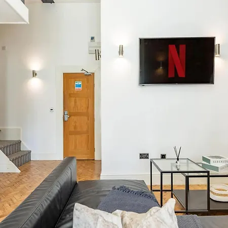 For Students Only - Ashton House In * Mánchester