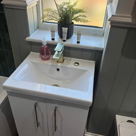 Modern In Sale Wi-fi & Self Check-in Apartamento Mánchester