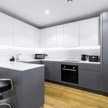 Apartment Boutique 2-bed Retreat - Ao Arena & Victoria Stn