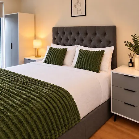 Deluxe Premium 2bed With Waterside View * Manchester
