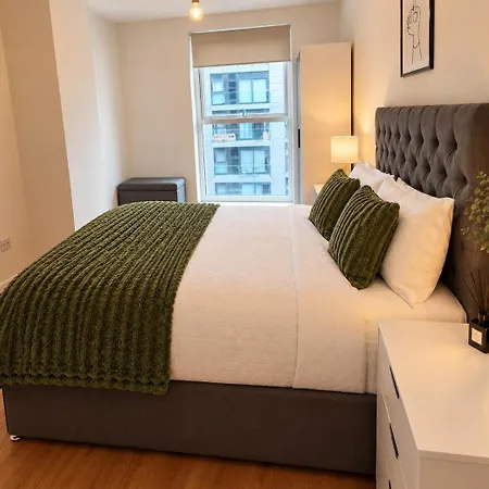 Deluxe Premium 2bed With Waterside View * Manchester