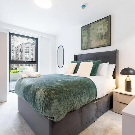 Modern 3br Retreat In Manchester, Sleeps 6