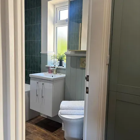 Modern In Sale Wi-fi & Self Check-in Apartamento Mánchester