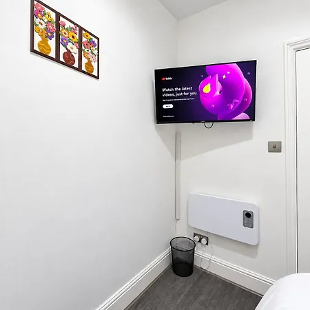 Spacious 4 Bedroom House Close To Centre Apartamento