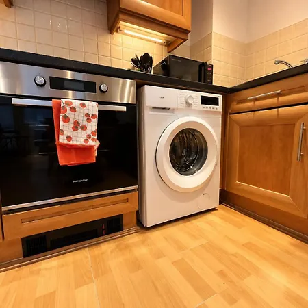 Apartment 7 Night Deal, Luxury 2br Apartment, Deansgate, Oxford Road Station, Centre, Business Stays, Fast Wifi, 65