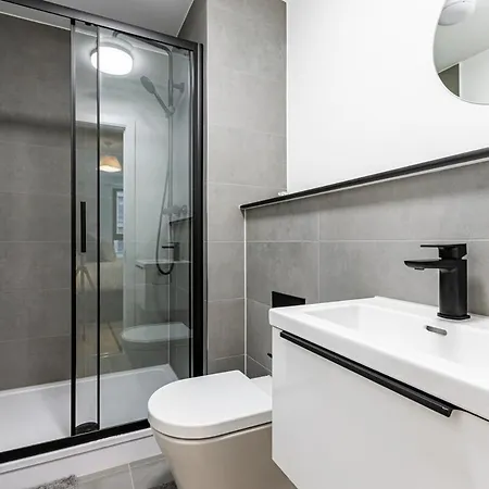 Modern 3br Retreat In Manchester, Sleeps 6 * Mánchester