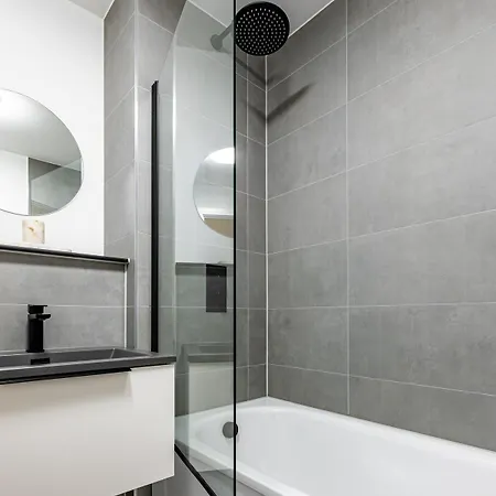 Apartamento Stylish Centre 3br Apt, Sleeps 6 *