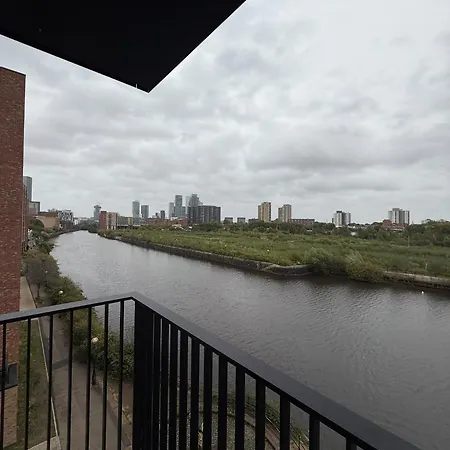 Apartamento 3 Bedroom With River Views Mánchester