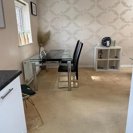 Apartamento Modern Entire With Free Parking Near Centre *