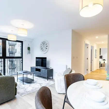 Stylish Centre 3br Apt, Sleeps 6 Mánchester