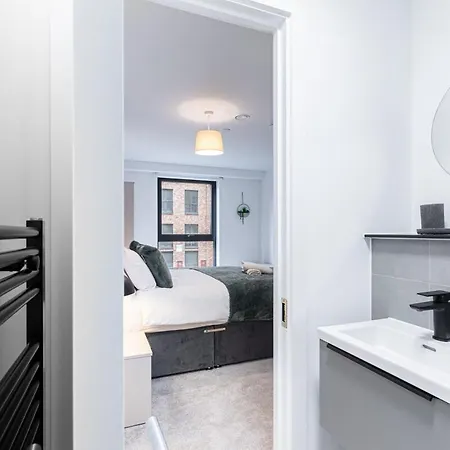 Apartamento Spacious Berkeley Square - 3br & 2ba Mánchester