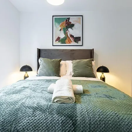 Centre Retreat, 3br, Sleeps 6 *